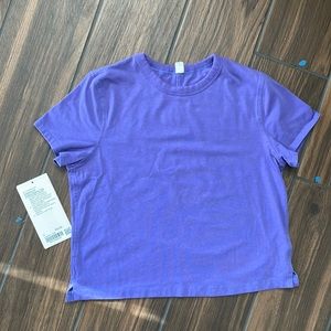 Lululemon classic fit tee charged indigo.